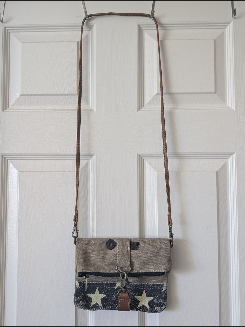 Mona B Fold-Over Crossbody Purse - Blue Stars
